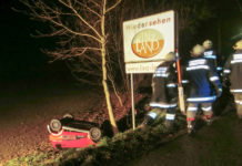 Verkehrsunfall mit Mopedauto alt